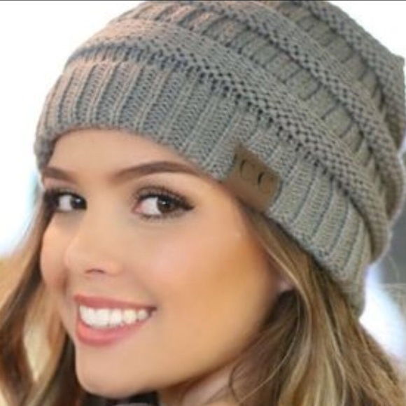 ❄️Soft Knit Winter Snow Athletic Ponytail Beanie - Picture 2 of 2